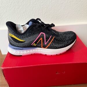 New Balance Kids' fresh foam 880 v12 Sneakers size 2 NIB